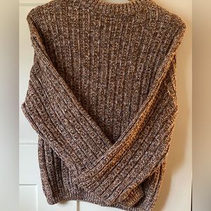 Crewneck sweater